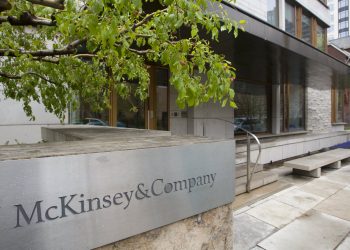 Mckinsey secures N$36.4m green hydrogen consultancy