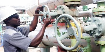 Africa must use its gas reserves to drive the economy, industry officials say