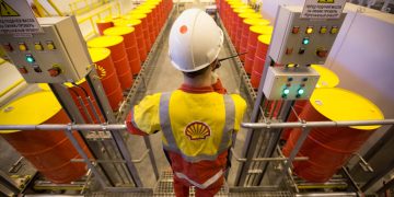 Shell reports highest profits in 115 years