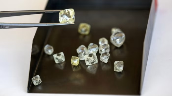 DIAMONDS B | Mining and Energy Namibia | Namibia’s Leading Mining & Energy News