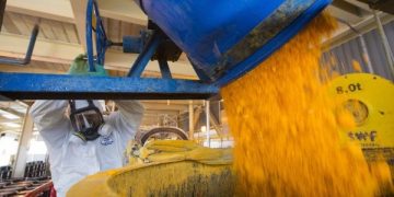 Uranium and gold drive mining growth as diamonds and base metals weaken