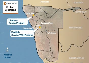Namibia map highlighting two mining projects: Chalkos Cu/Ag near Sesfontain and Karibib Cu/Au/WO3 near Walvis Bay.